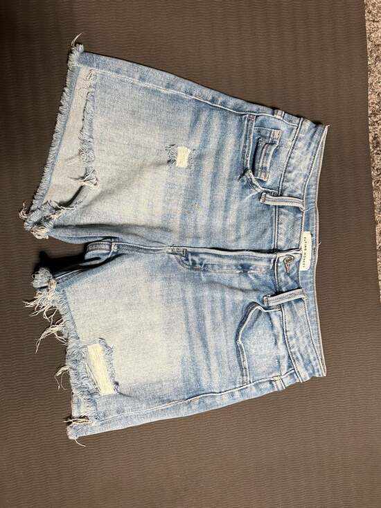 Flying Monkey Pants - Flying Monkey Light Wash Distressed Raw Hem Denim Shorts Size 30